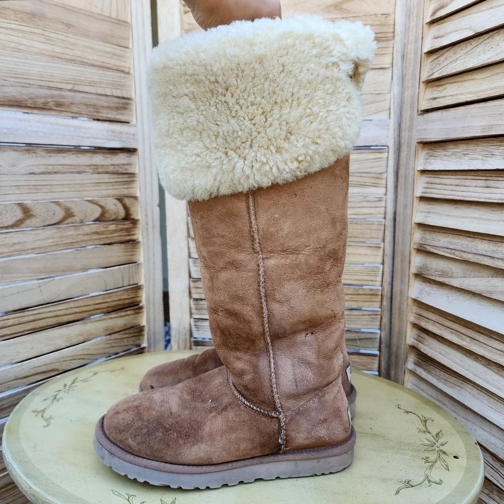 UGG sz over